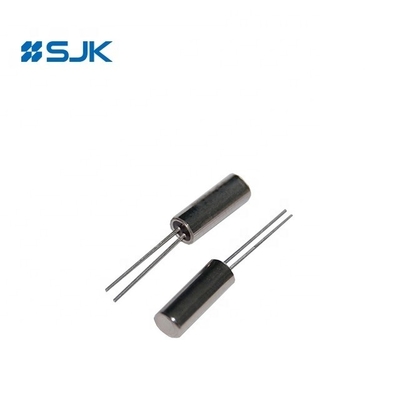 32.768KHz SJK トルーホールクリスタルユニット 2*6mmまたは3*8mm 工業用チューニングフォーククリスタル