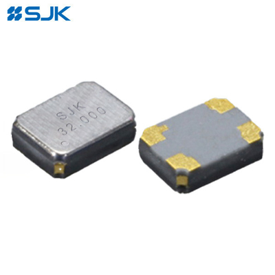 1612 SMD TCXO または VC-TCXO 10~52MHz 1.8V~3.3V ±0.5ppm -40~+85°C クリップされたシナ波出力