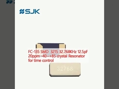 FC-135 SMD 3215 32.768KHz 12.5pF 20ppm -40~+85 時間制御のための結晶共鳴器